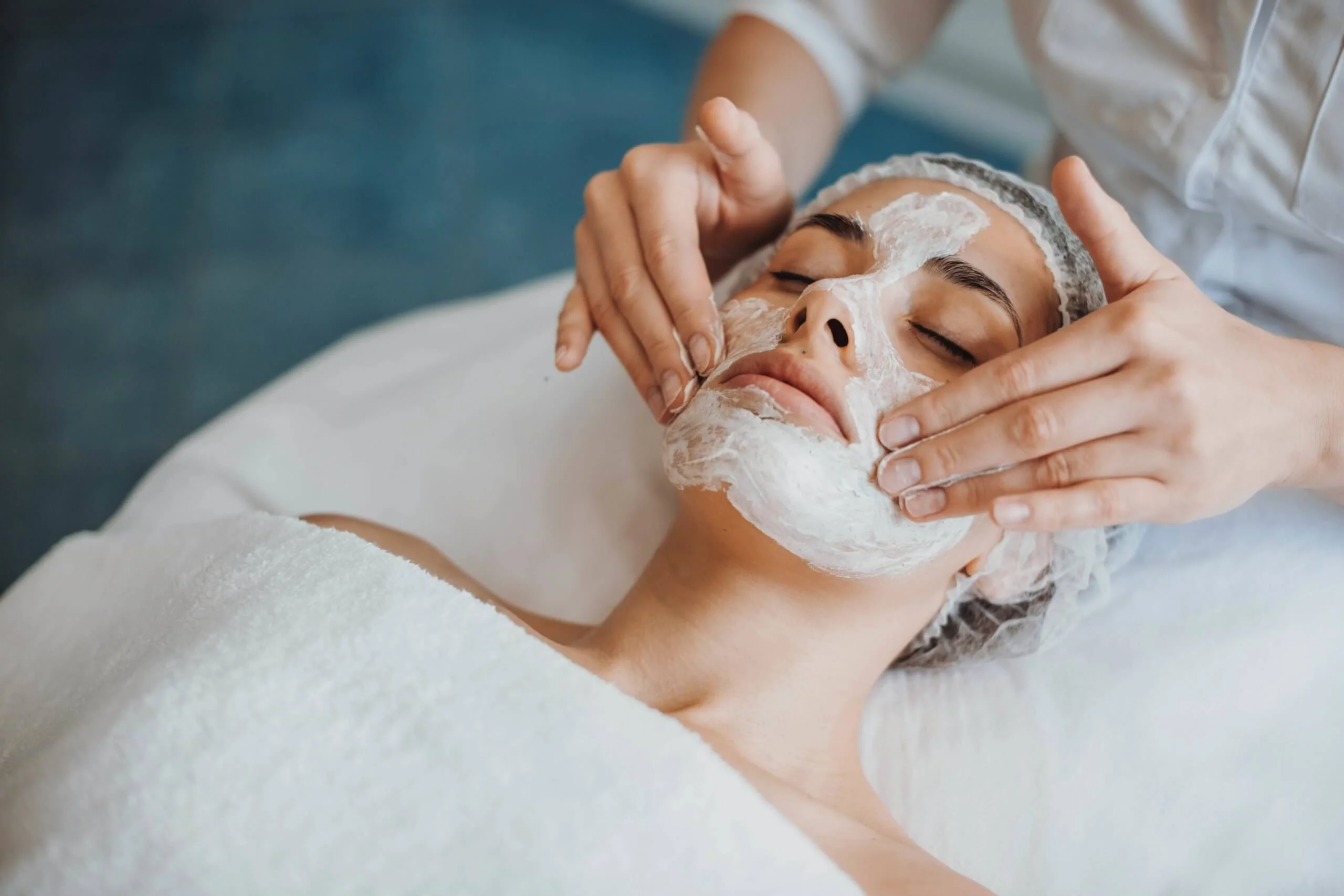 Which Diamond Facial Is Best For Skin? | The Aesthetic House