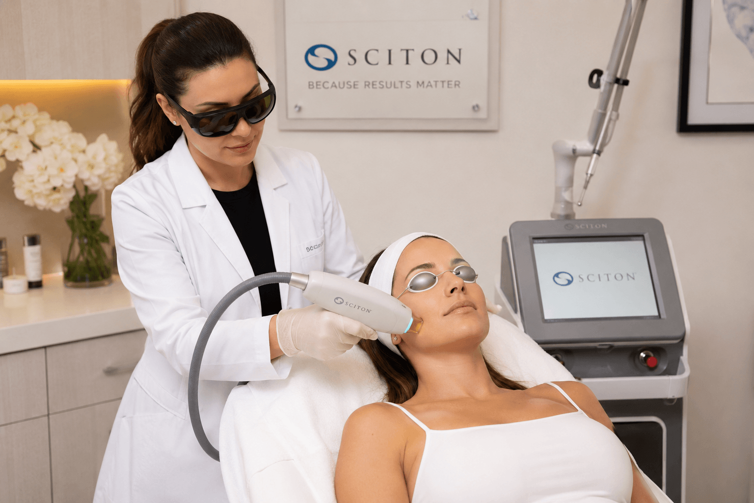 Patient Getting Sciton BBL Laser Treatment at The aesthetic House