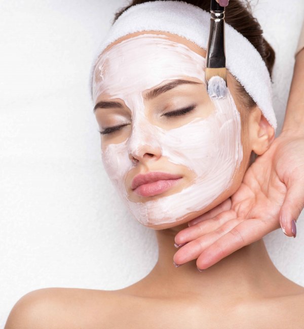 Diamond Glow Facial | The Aesthetic House | 6001 West Nordling Loop Crystal River, Florida 34429, United States